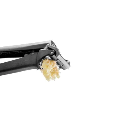 Dreamfarm Garject garlic press