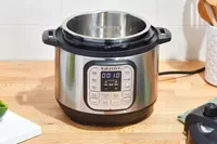 Instant Pot Duo mini cooker image 2