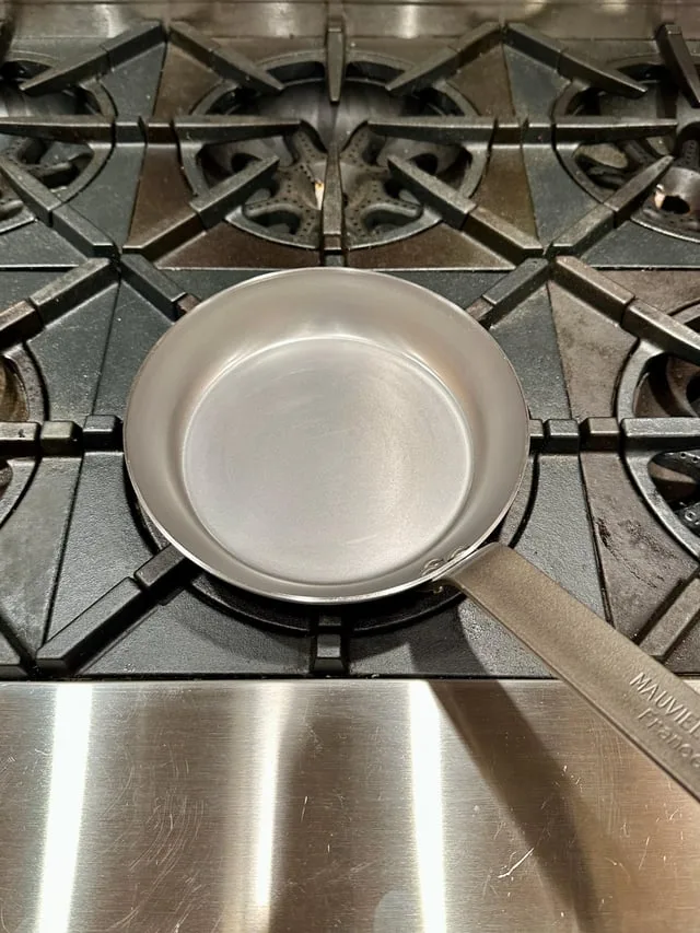 Mauviel M'steel carbon skillet image 2