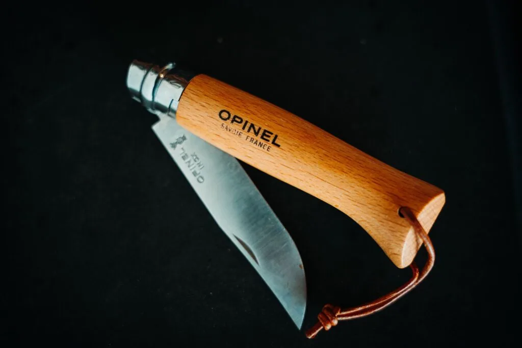 Opinel No.8 folding knife image 2